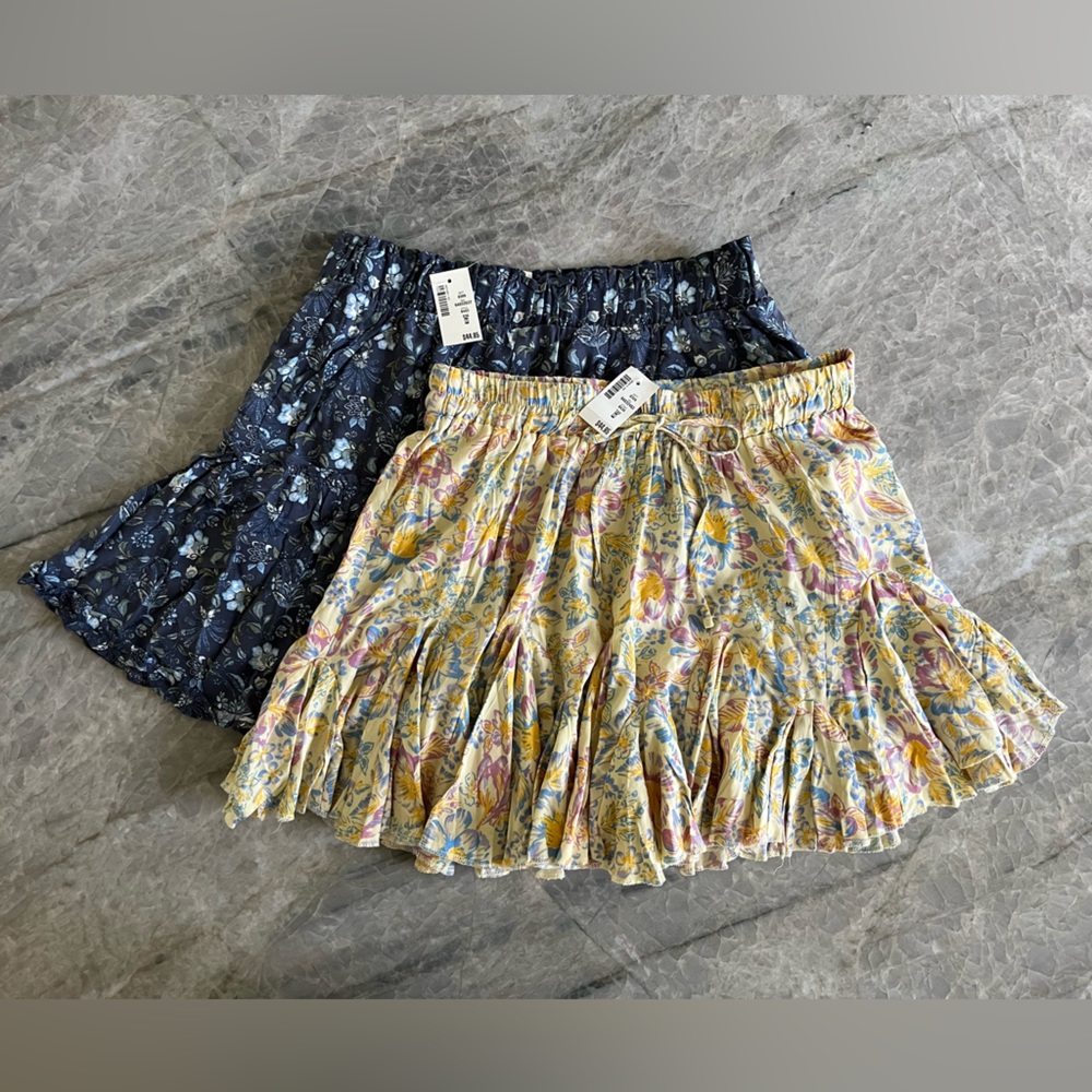 Aeropostale Flippy And Ruffle Mini Skirts. NWT. Size M.